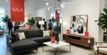 profitez du grand déstockage chez maisons du monde ce vendredi 3 avec des réductions jusqu'à -50 % sur des milliers d'articles pour décorer votre maison à petit prix.