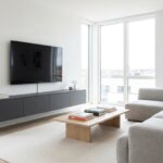 découvrez pourquoi en 2026, les décorateurs abandonnent le meuble tv suspendu au profit d'un nouveau style innovant pour installer nos écrans avec élégance et modernité.