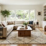 découvrez comment un simple geste, poser un tapis sous les pieds avant de mon canapé, a transformé ma tranquillité et stabilisé mon mobilier. une expérience simple aux grands effets.