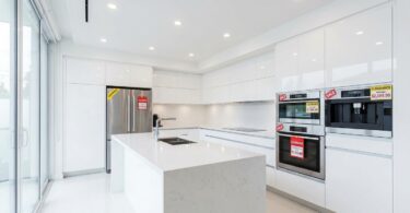 découvrez nos offres exceptionnelles sur les meubles et électroménagers pour la maison. profitez de prix réduits pour aménager votre intérieur avec qualité et style.
